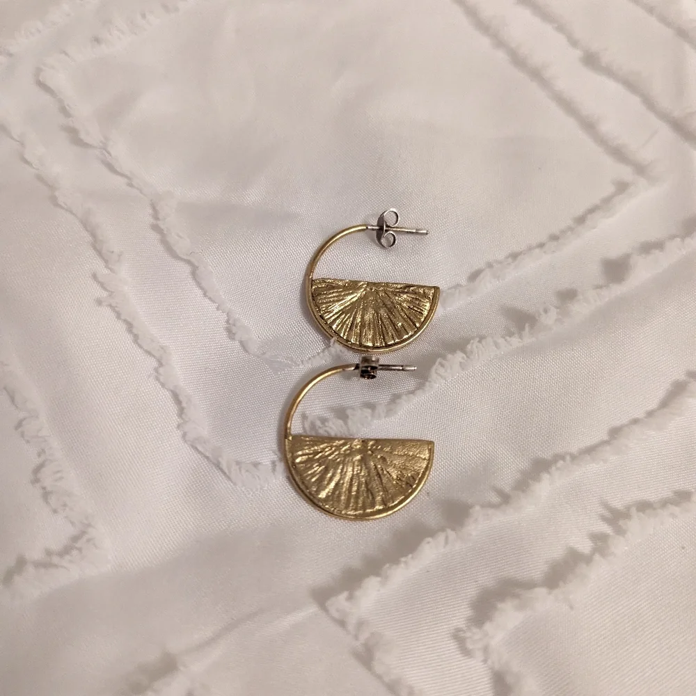 Gold tone half hoop pierced earrings - Picture 1 of 5